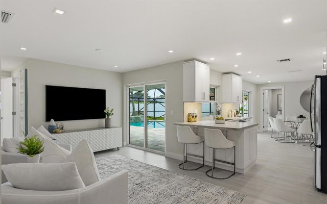 1100 SW 15th Avenue, Boca Raton, FL 33486