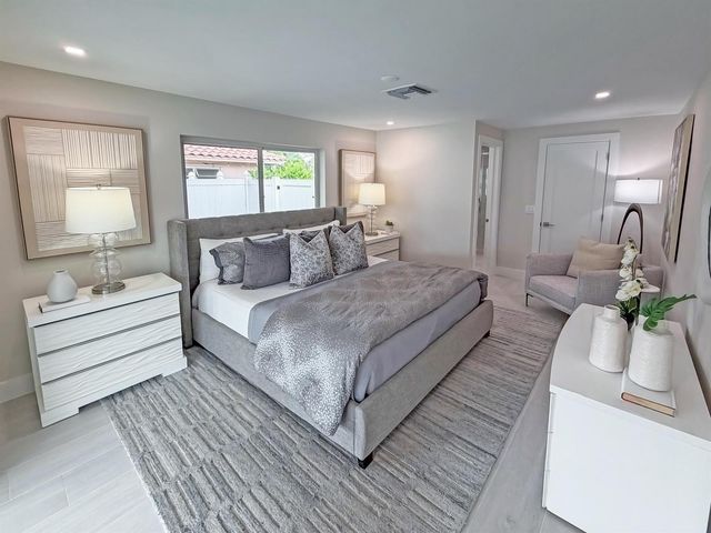 1100 SW 15th Avenue, Boca Raton, FL 33486