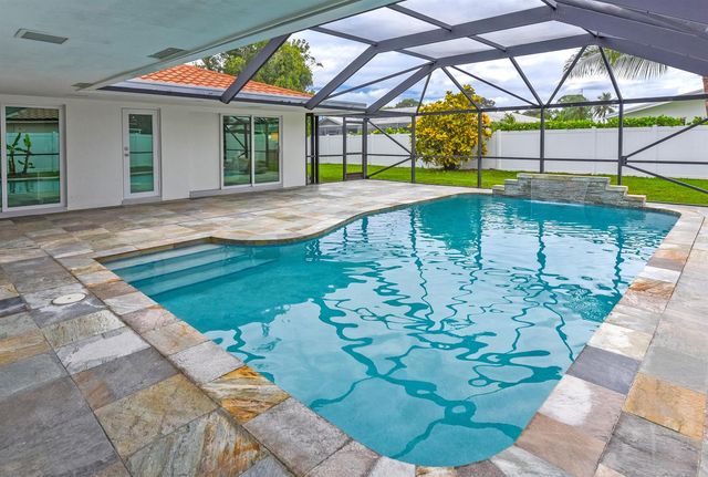 1100 SW 15th Avenue, Boca Raton, FL 33486