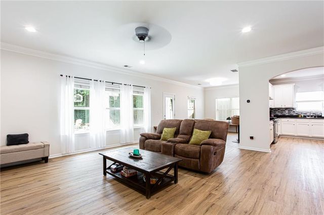 190 Cornerstone Circle, Woodstock, GA 30188