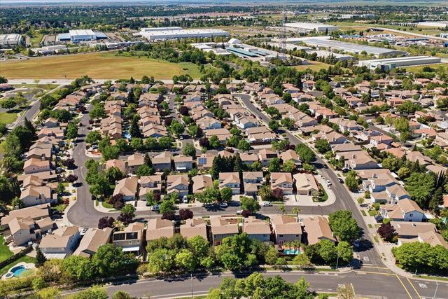 336 Wildflower Dr, Roseville, CA 95678