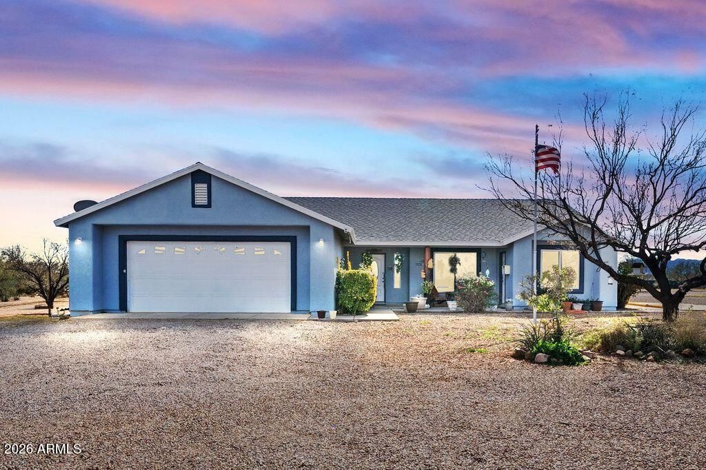 Image 16 of property listing at 460 E HIGHWAY 82 --, Huachuca City, AZ 85616