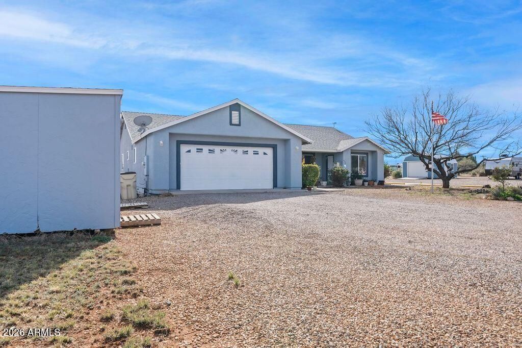 Image 17 of property listing at 460 E HIGHWAY 82 --, Huachuca City, AZ 85616