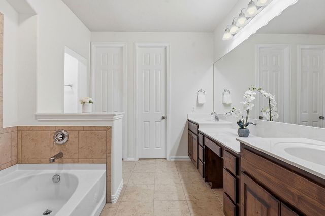 13728 Mesa Verde DR, Austin, TX 78737