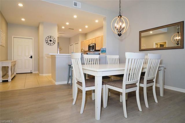 9100 Southmont CV 302, Fort Myers, FL 33908