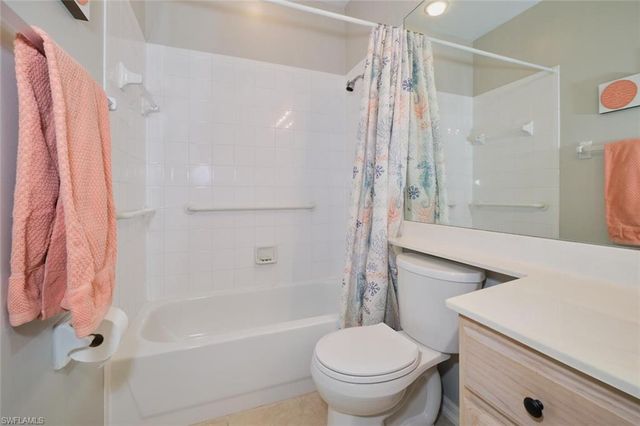 9100 Southmont CV 302, Fort Myers, FL 33908