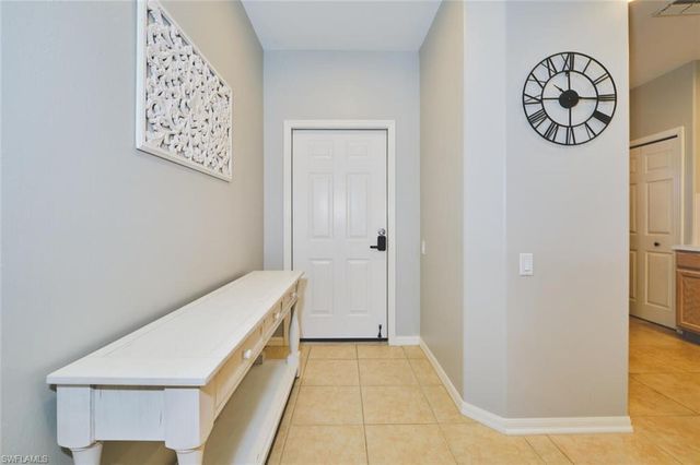 9100 Southmont CV 302, Fort Myers, FL 33908