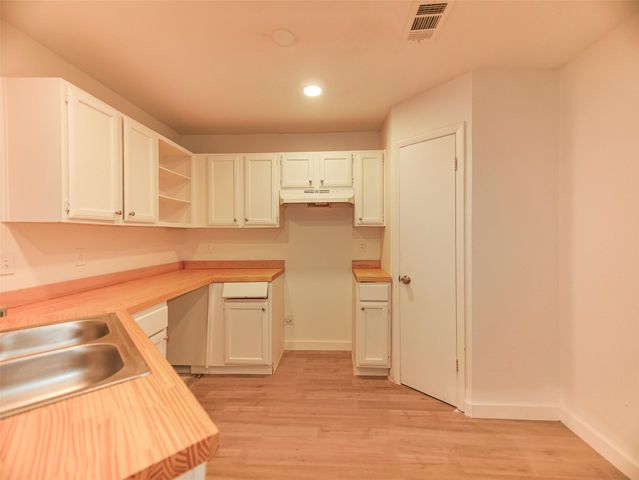 5401 Atascosa DR, Austin, TX 78744