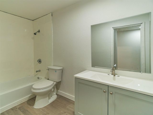 5401 Atascosa DR, Austin, TX 78744