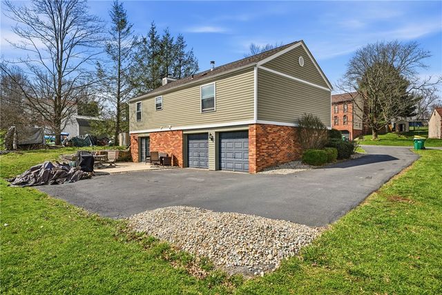 114 Rembrandt Dr, Twp Of But Se, PA 16002