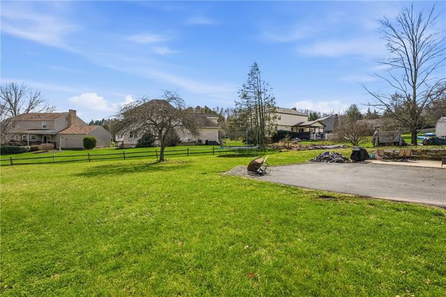 114 Rembrandt Dr, Twp Of But Se, PA 16002