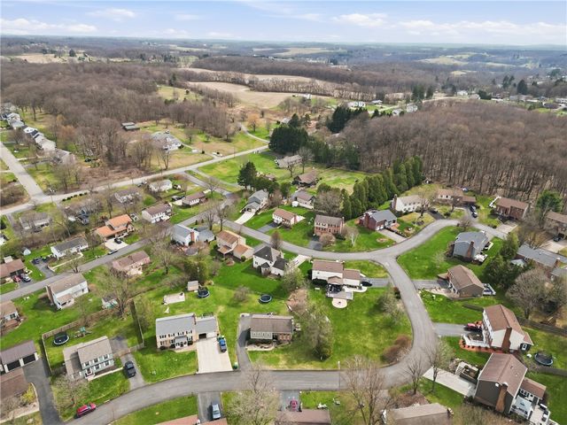 114 Rembrandt Dr, Twp Of But Se, PA 16002