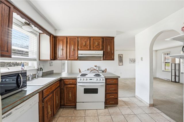 114 Rembrandt Dr, Twp Of But Se, PA 16002