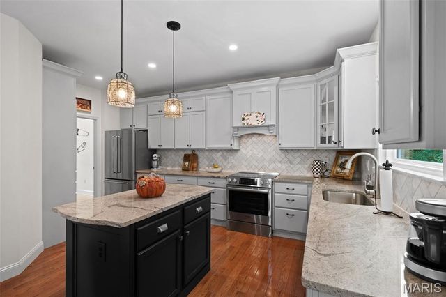 16630 Highland Summit Drive, Wildwood, MO 63011
