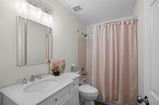 16630 Highland Summit Drive, Wildwood, MO 63011