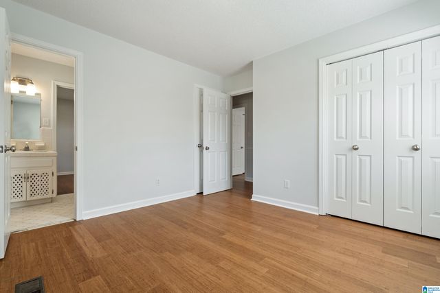 2282 S SHERRLYN DRIVE, Hoover, AL 35226