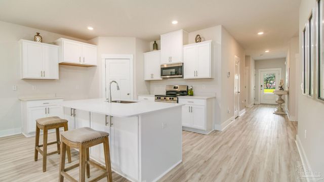 2127 Chirping Cricket Ct, Gulf Breeze, FL 32563