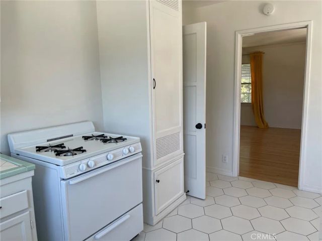1104 Graynold Avenue, Glendale, CA 91202