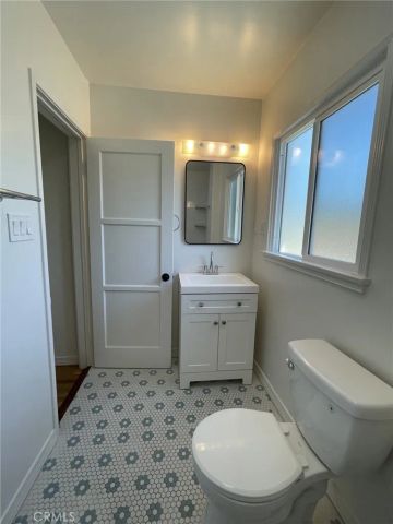 1104 Graynold Avenue, Glendale, CA 91202