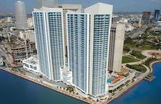 325 S Biscayne Blvd 2415, Miami, FL 33131