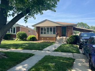 4835 Oak Center Drive, Oak Lawn, IL 60453