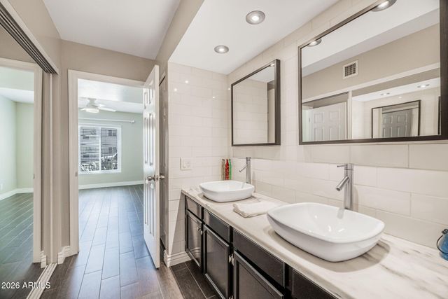 5402 E WINDSOR Avenue 2, Phoenix, AZ 85008