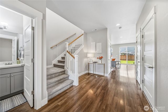 6614 S Mullen Street, Tacoma, WA 98409
