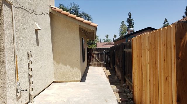 8739 Belladona, Riverside, CA 92508