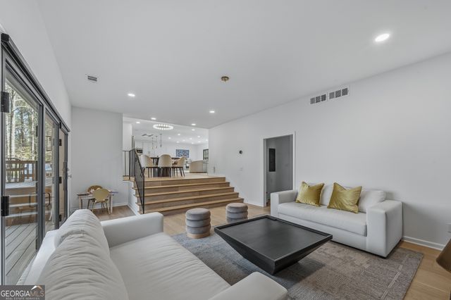 855 Flamingo Drive SW, Atlanta, GA 30311