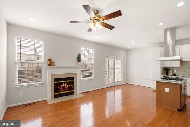 25488 CROSSFIELD DR, Chantilly, VA 20152