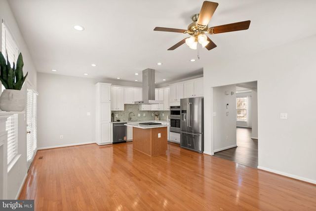 25488 CROSSFIELD DR, Chantilly, VA 20152