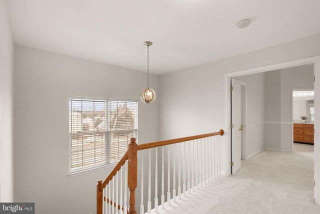 25488 CROSSFIELD DR, Chantilly, VA 20152