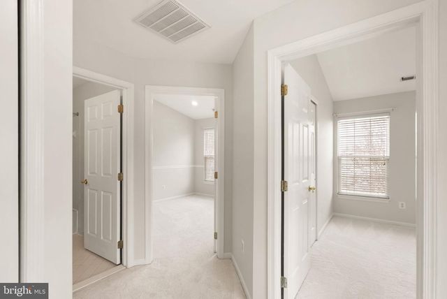 25488 CROSSFIELD DR, Chantilly, VA 20152