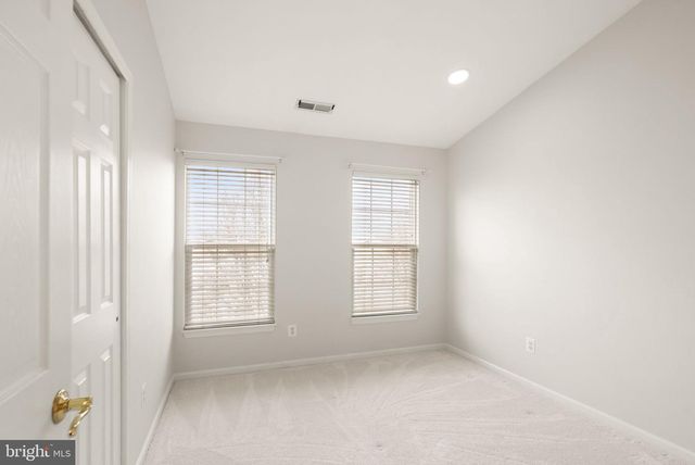 25488 CROSSFIELD DR, Chantilly, VA 20152