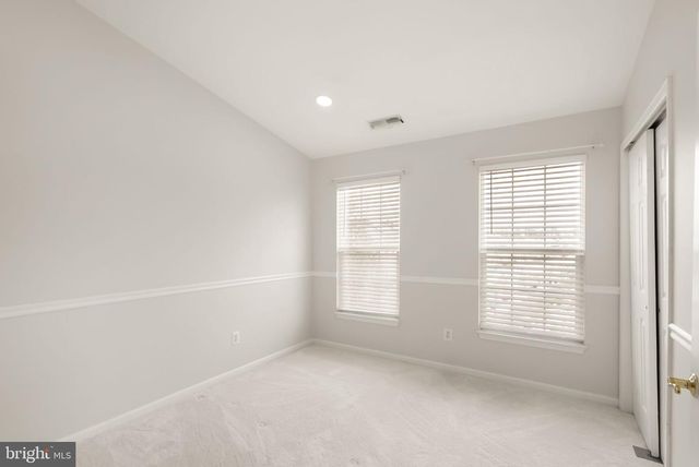 25488 CROSSFIELD DR, Chantilly, VA 20152