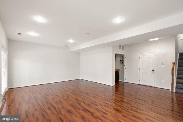 25488 CROSSFIELD DR, Chantilly, VA 20152