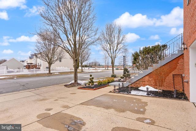 25488 CROSSFIELD DR, Chantilly, VA 20152