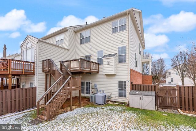 25488 CROSSFIELD DR, Chantilly, VA 20152