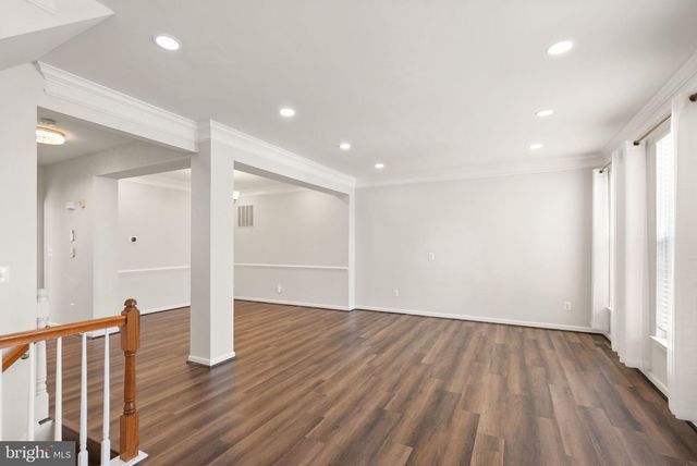 25488 CROSSFIELD DR, Chantilly, VA 20152