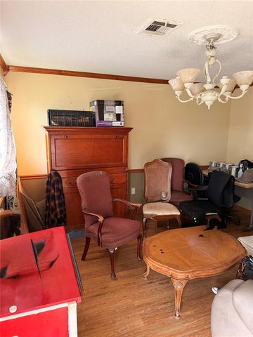 2400 Piccadilly Circle, Moore, OK 73160