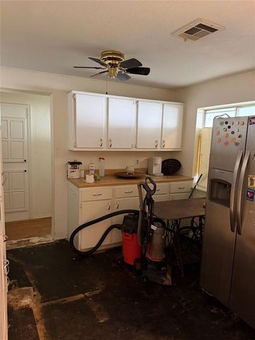 2400 Piccadilly Circle, Moore, OK 73160