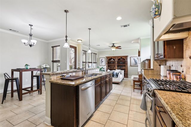 111 Via Toscana, Buda, TX 78610