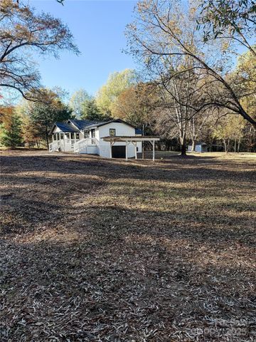 537 Maske Road, Mount Gilead, NC 27306