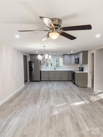 537 Maske Road, Mount Gilead, NC 27306