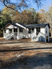 537 Maske Road, Mount Gilead, NC 27306
