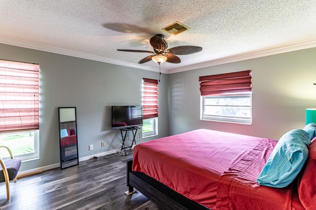 2460 Juniper Drive 201, Delray Beach, FL 33445