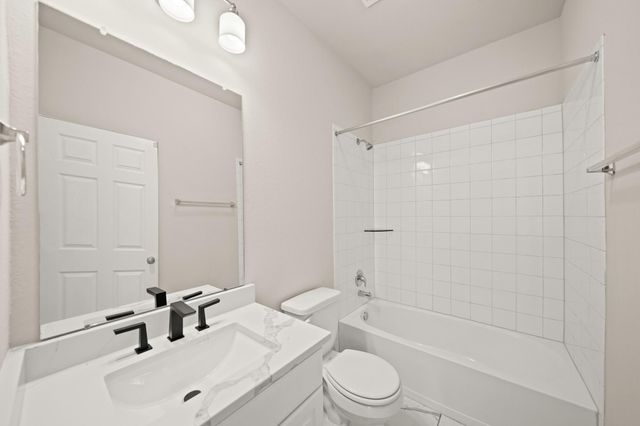 2643 Westward Hill Drive, Fresno, TX 77545