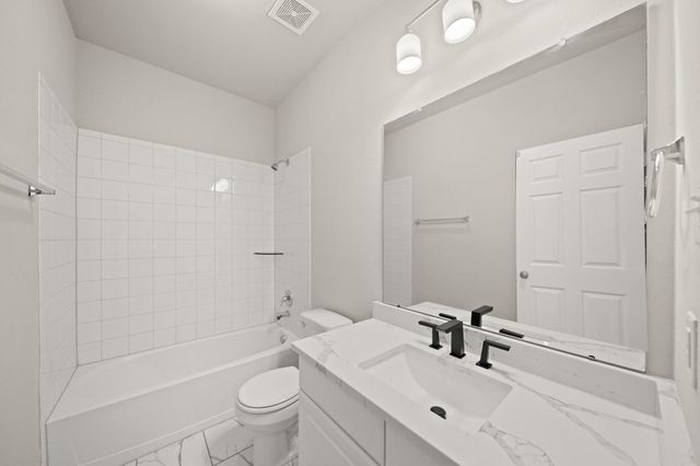 2643 Westward Hill Drive, Fresno, TX 77545