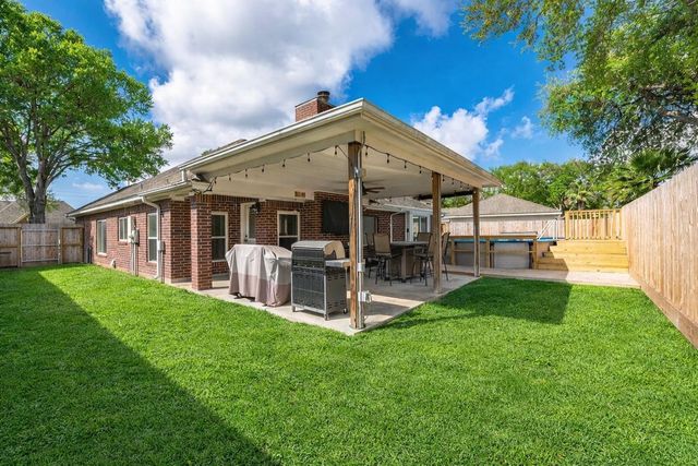 6415 Avenel Drive, Pasadena, TX 77505