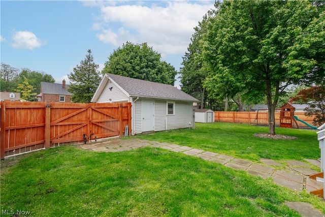 2417 S Arch Avenue, Alliance, OH 44601